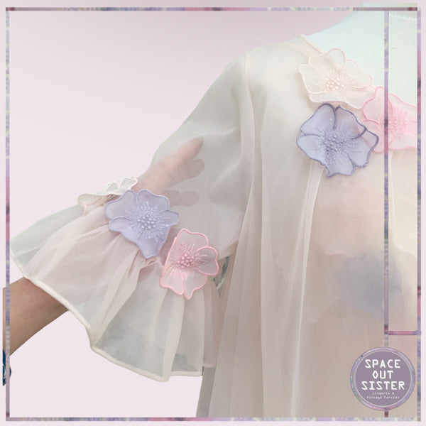Circa 1950s Vintage Warner’s Peignoir Set