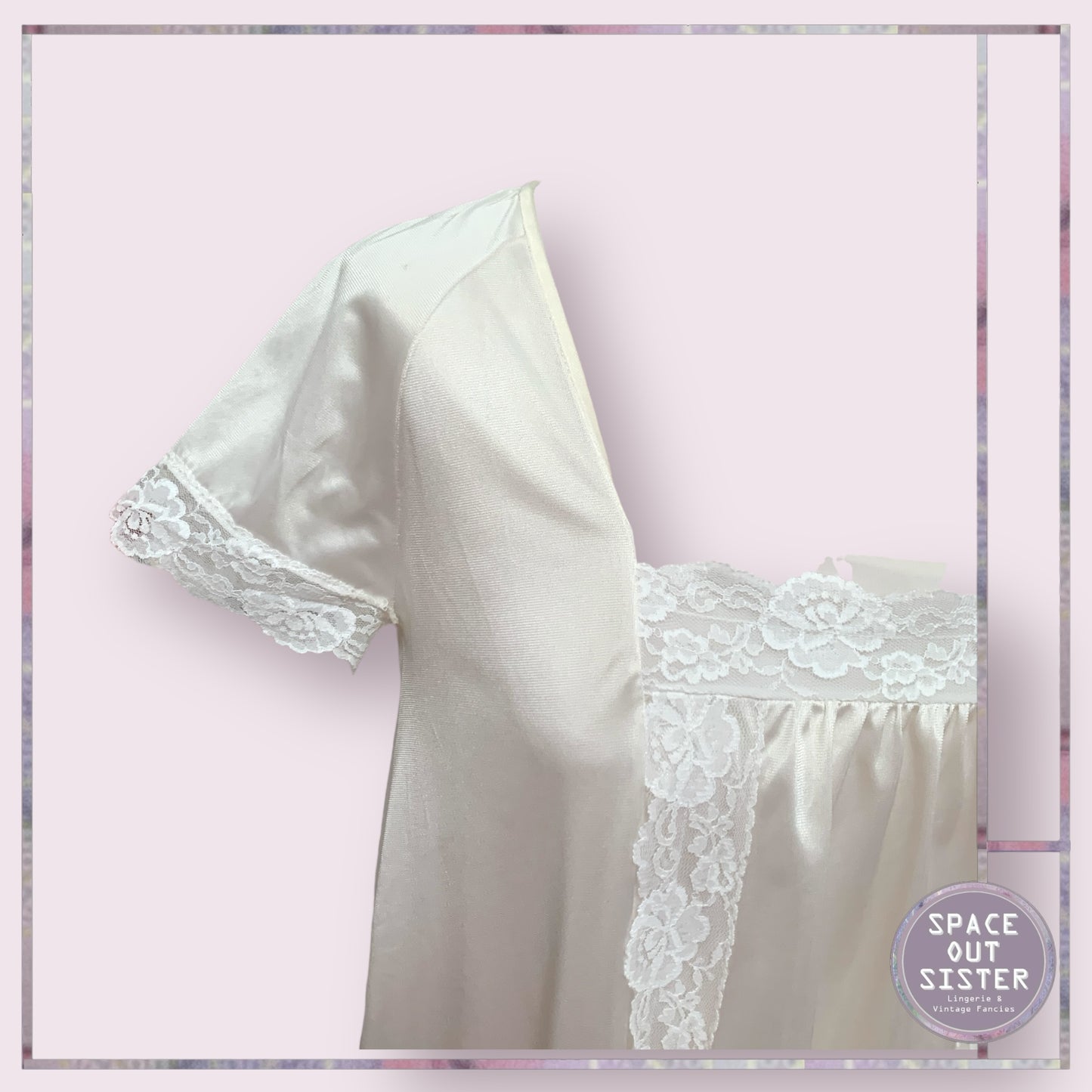 Vintage Le Voyrs Nightdress