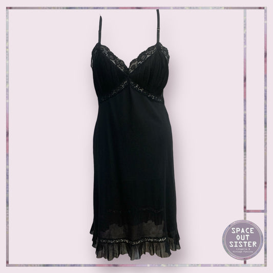 Vintage Accordion Pleat Black Slip