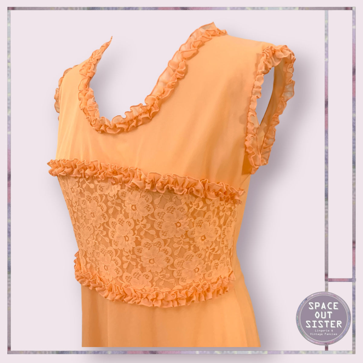 Vintage Lace & Ruffle Nightdress Bust 36”