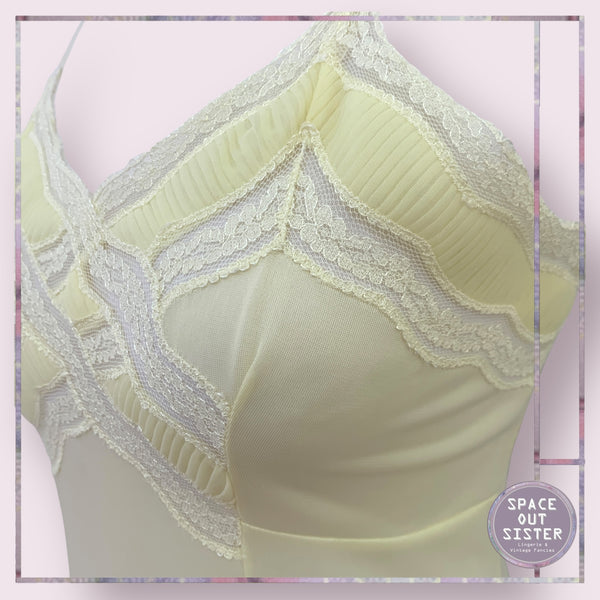 Vintage Lemon Blush Delicate Diamond Slip