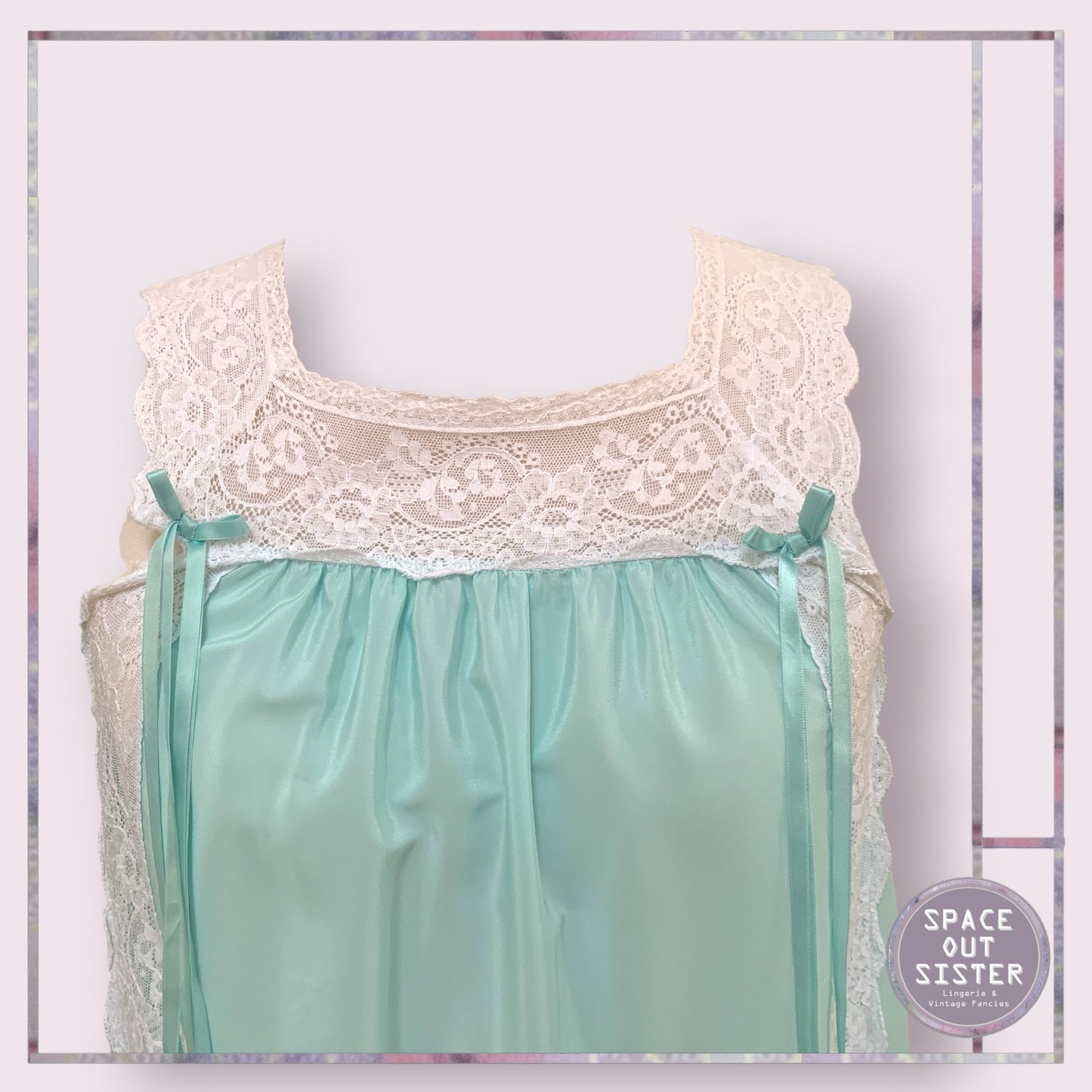 Vintage Saxon Peignoir Set