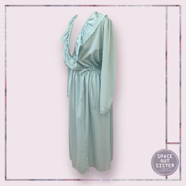 Vintage Seafoam Ruffle Robe