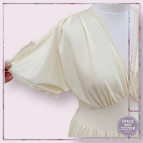 Vintage Cream Fitted Nightdress