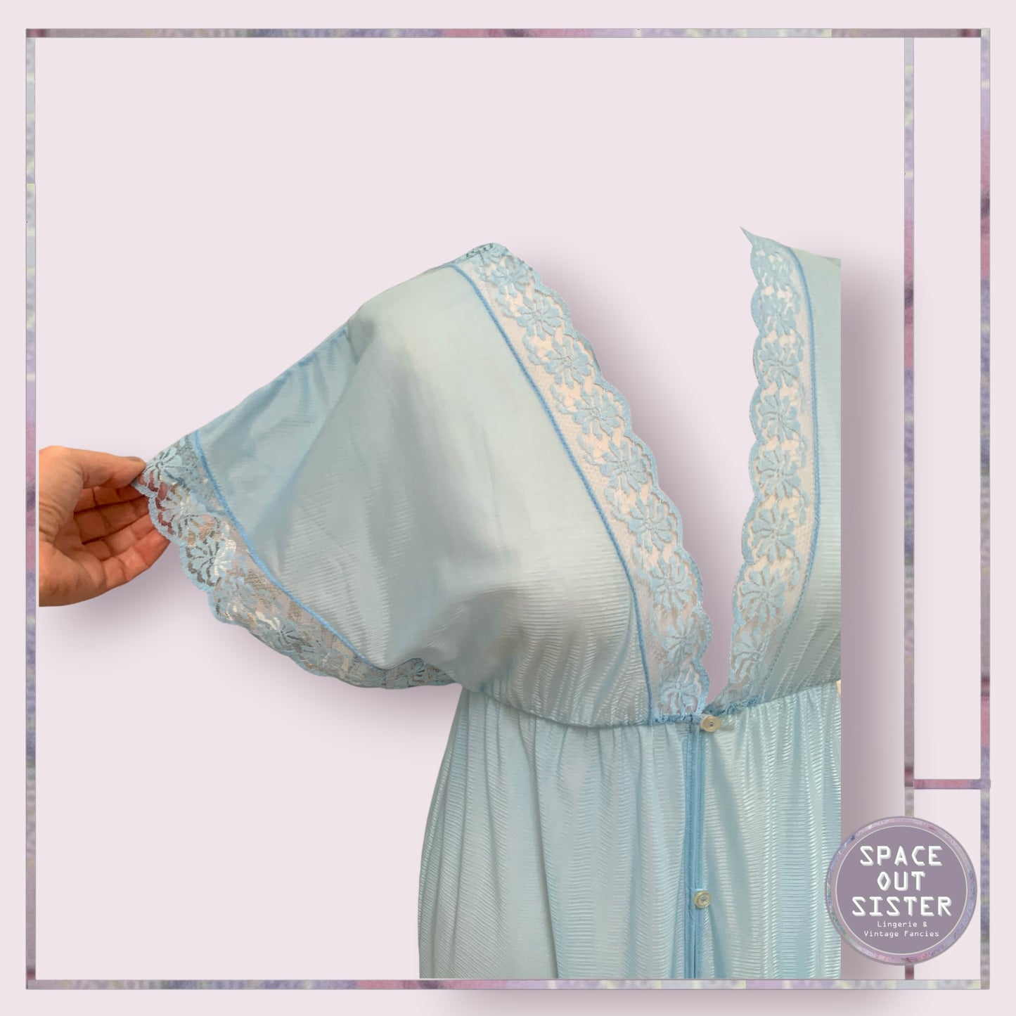 Vintage Lace Sleeve Blue Robe