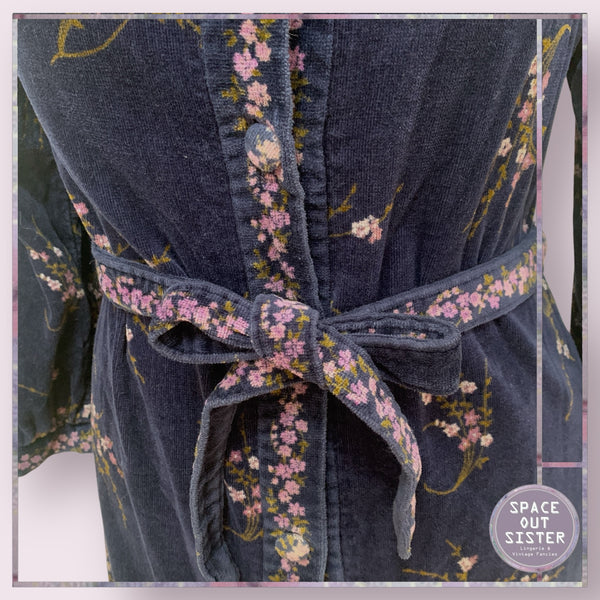 Reserved Vintage Florex Floral Trim Robe