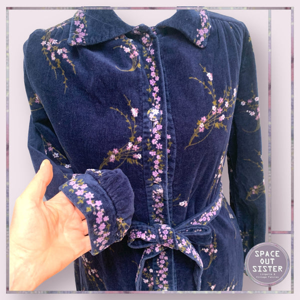 Reserved Vintage Florex Floral Trim Robe