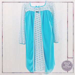 Circa 1960s Vintage Odetta Short Nightdress & Negligee