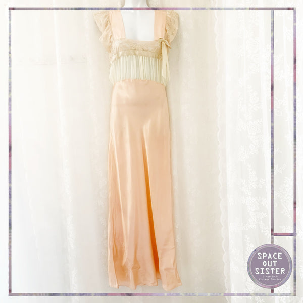 1930s Vintage Ballet Pink Satin Nightgown
