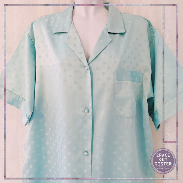 1990s Miss Helen Light Pastel Green Nightshirt