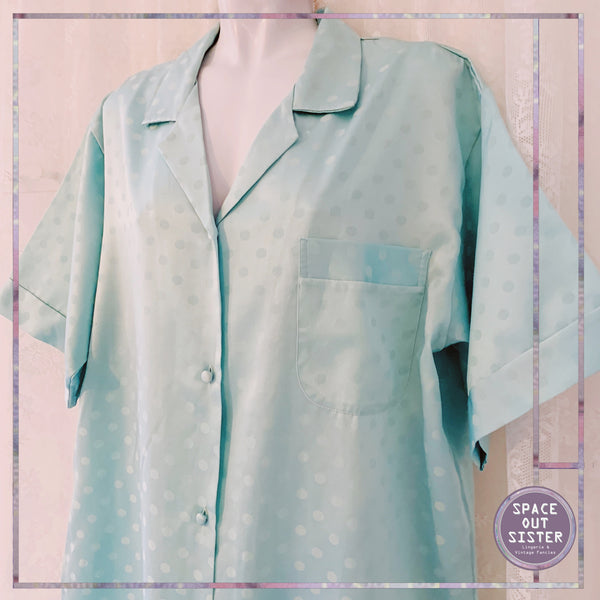 1990s Miss Helen Light Pastel Green Nightshirt